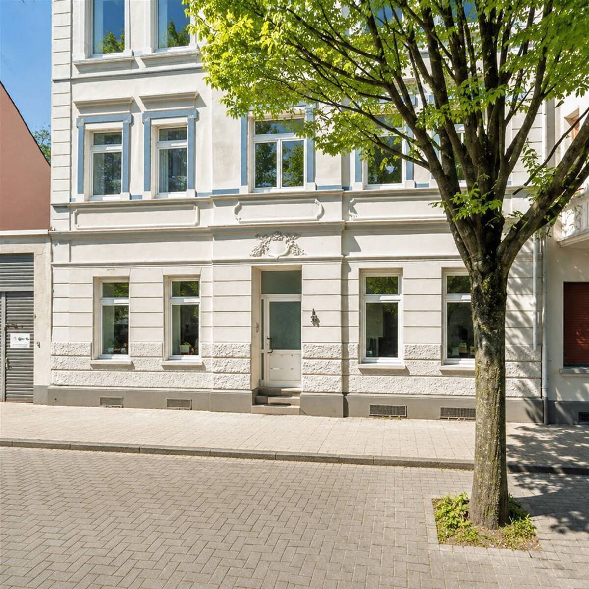 ***Geräumige Wohnung im 2. OG sucht nette Mieter*** – 46047 Oberhausen – Bild 1 von 9