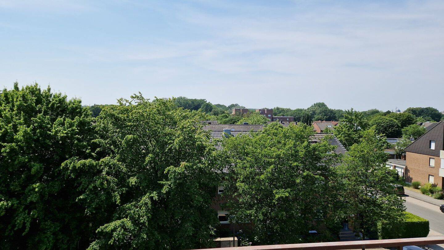 2-ZKB mit Studio-Charakter & Weitblick ins Grüne, Ersteinzug nach Sanierung, Küche, Balkon, Garage – Münster – Vorschaubild 3