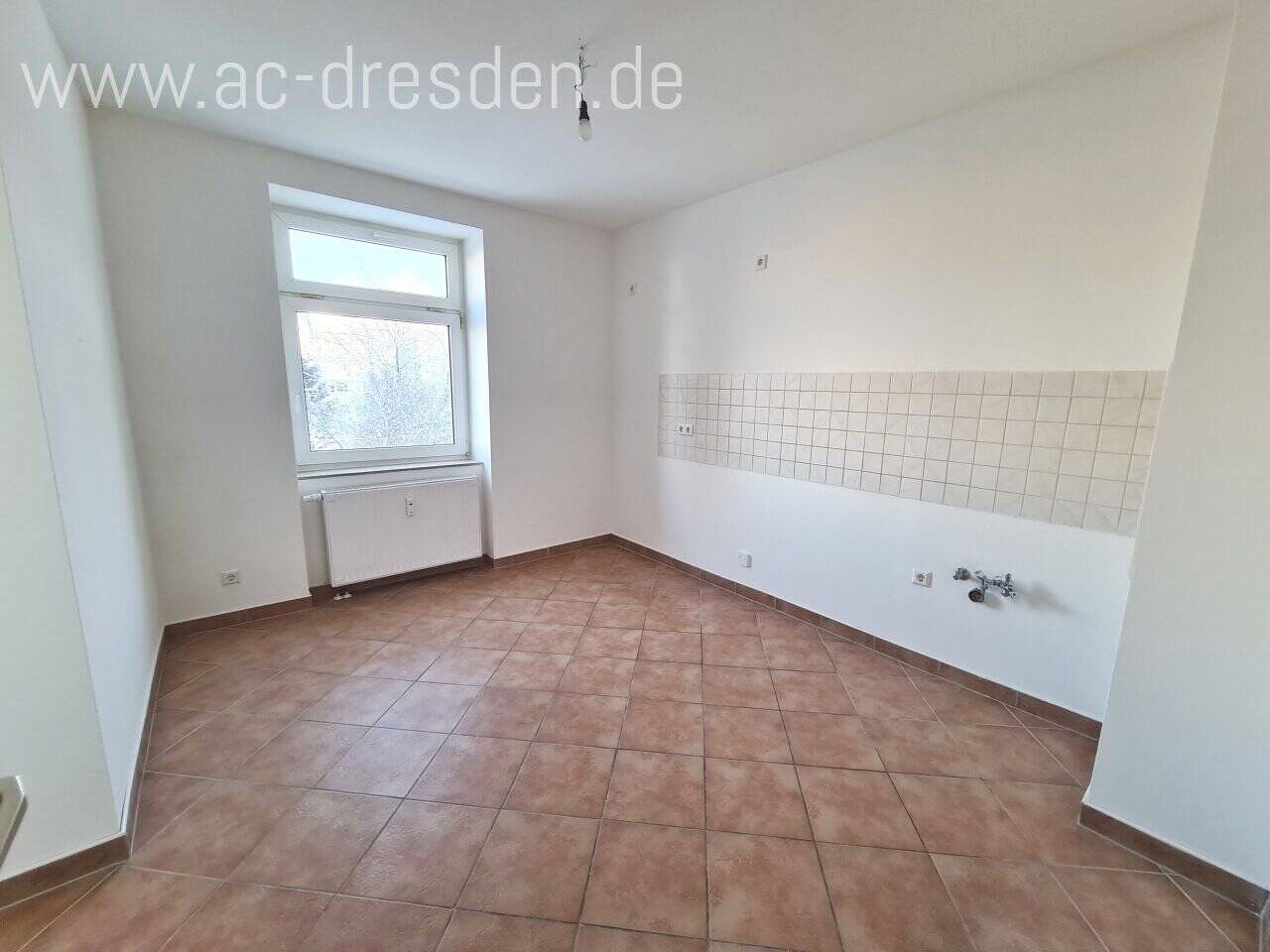 Schöne 2-Raum-Wohnung mit Balkon in saniertem Gründerzeithaus zentrumsnah in Chemnitz – Chemnitz – Vorschaubild 3