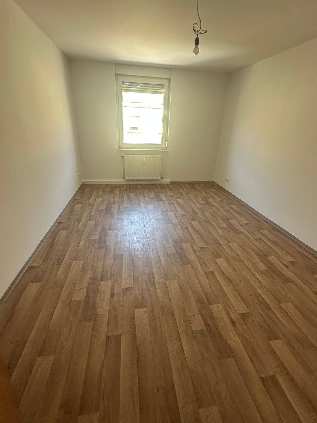 Gepflegte 2-Zimmer-Wohnung im 2. Obergeschoss in 90443 Nürnberg – Nürnberg – Vorschaubild 5
