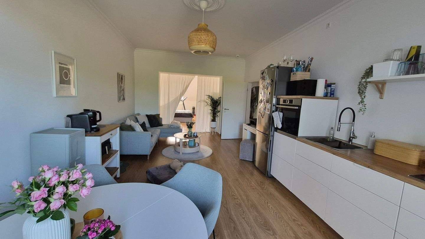 TOP Angebot ! Hochwertiger und attraktiver Wohnraum in gesuchter 1a City Lage mit Balkon ! – Mönchengladbach – Vorschaubild 2