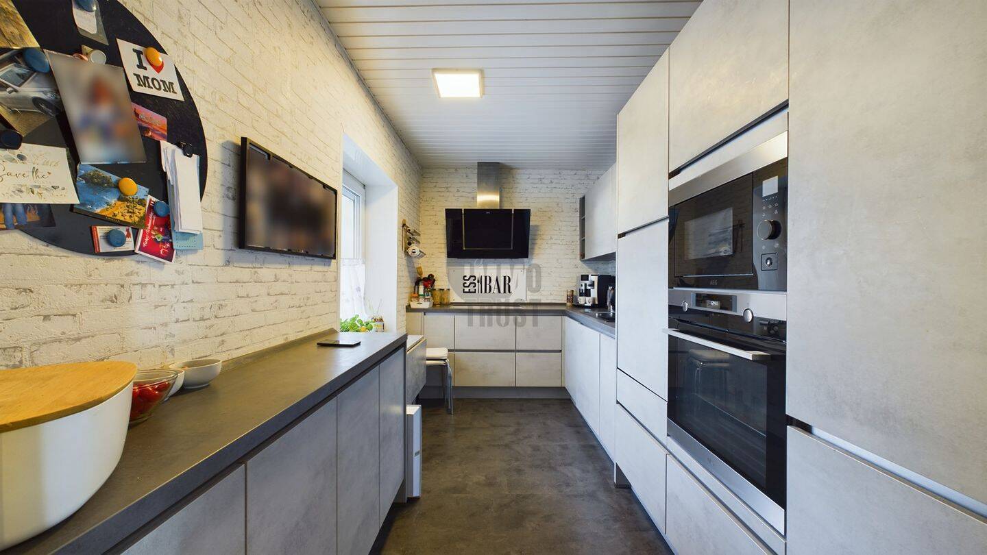 Großzügiges 3 Familienhaus auf großem Grundstück mit 330 m², Wintergarten & Terrassen! – Langenhagen – Vorschaubild 9