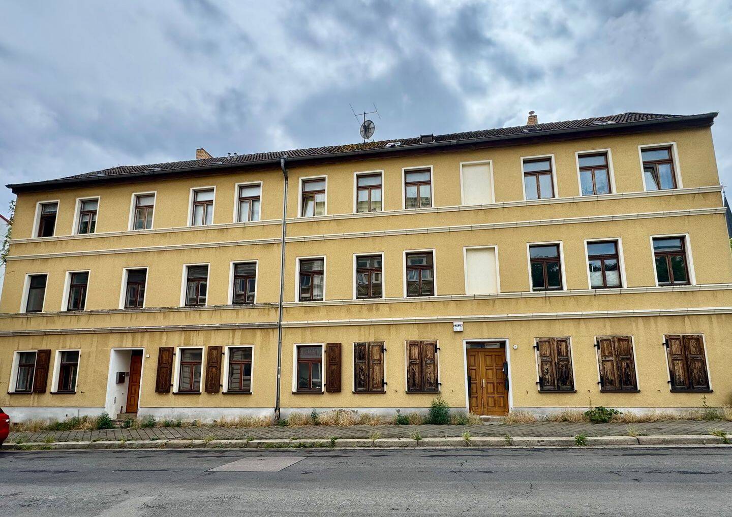 Renovierungsobjekt mit 11 Wohnungen zentral in Sudenburg – Magdeburg – Vorschaubild 2