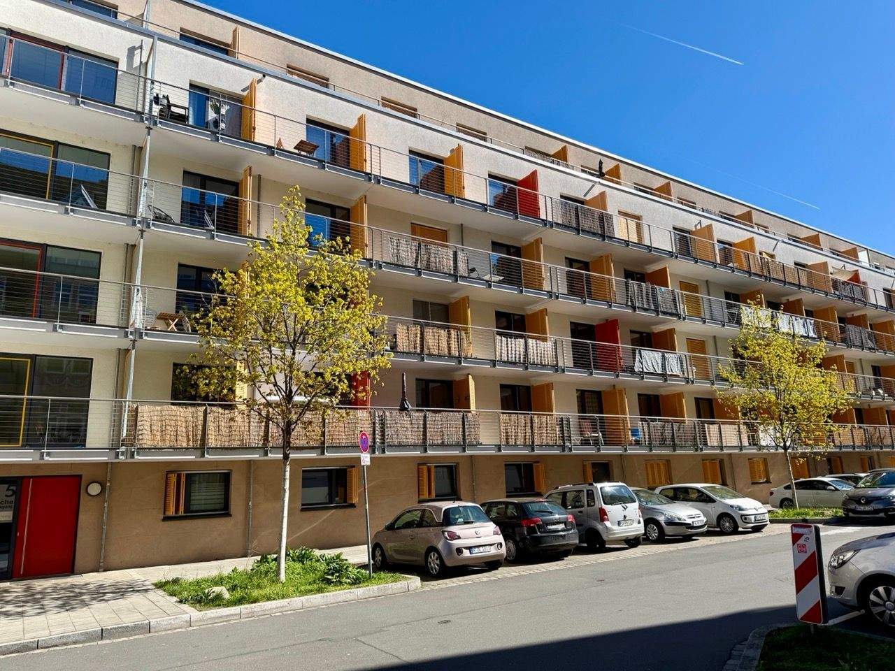 Provisionsfrei! Möblierte Studentenwohnung mit EBK und Terrasse – Nürnberg – Vorschaubild 2