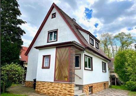Einfamilienhaus in der Hellerauer Gartenstadt - Wohnen im Dresdner Norden – Dresden – Bild 1 von 2