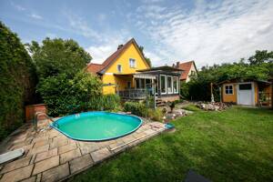 Ihr neues Zuhause - Einfamilienhaus mit ca. 114 m² Wohnfläche, Wintergarten, Pool & Sauna