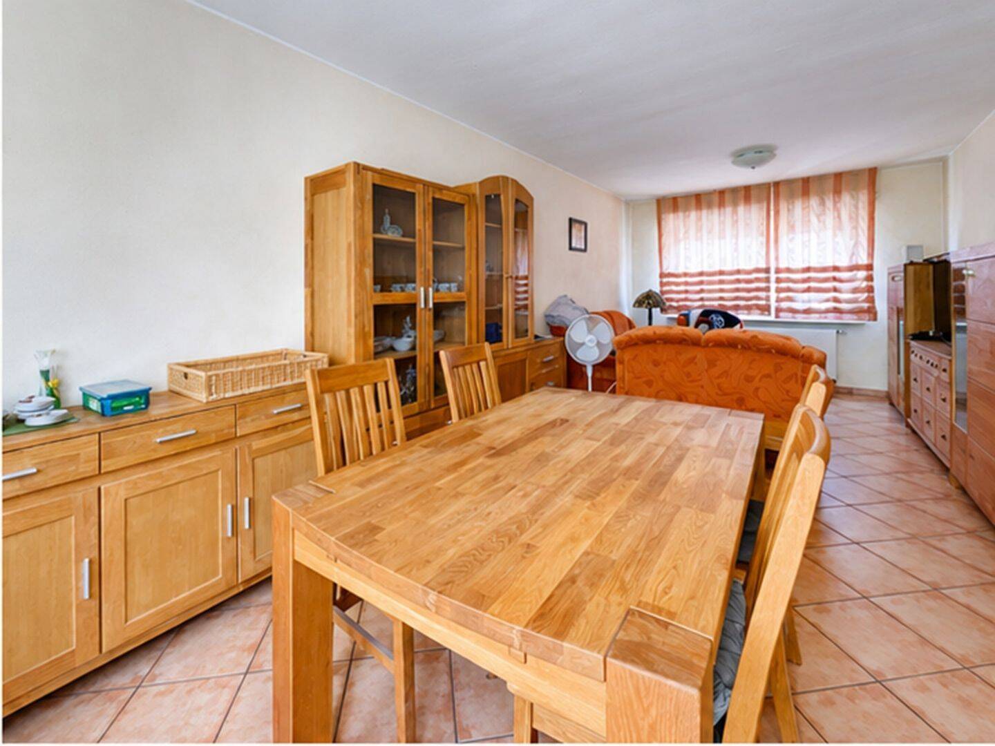 VIEL PLATZ FÜR DIE FAMILIE: REIHENMITTELHAUS MIT GARTEN, VOLLKELLER UND STELLPLATZ! – Gelsenkirchen – Vorschaubild 4
