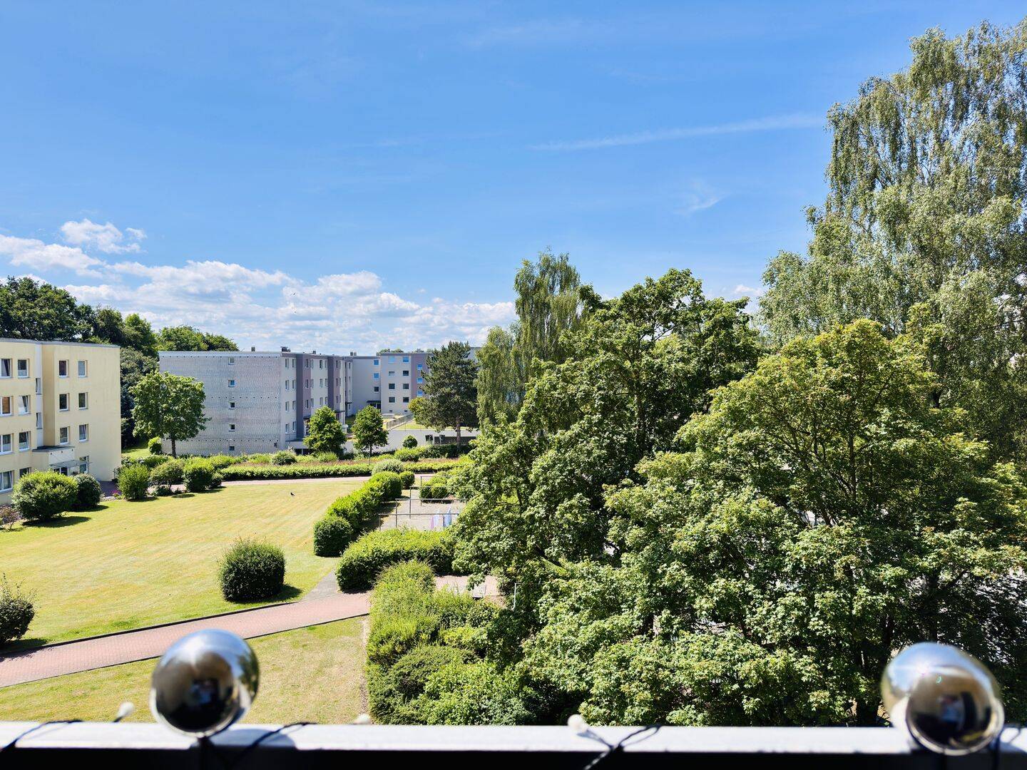 Lichtdurchflutet, grün und voller Potential - Gestalten Sie Ihr neues Zuhause! – Lübeck – Vorschaubild 6