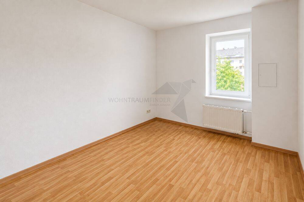 Romantische 3-Raum-Maisonette-Wohnung mit Tageslichtbad, Gäste-WC und Einbauküche in C-Ebersdorf – Chemnitz – Vorschaubild 4