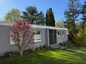 Charmanter Reihenmittelbungalow mit Garten und Terrasse in grüner Wohnlage von Hamburg-Sinstorf
