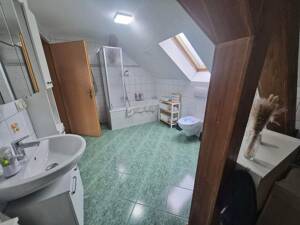 Mit Einbauküche - 3 Raumwohnung in der Reuterstraße im Dachgeschoss sucht neuen Mieter - Gartenmitnutzung inklusive! – 99867 Gotha – Vorschaubild 6