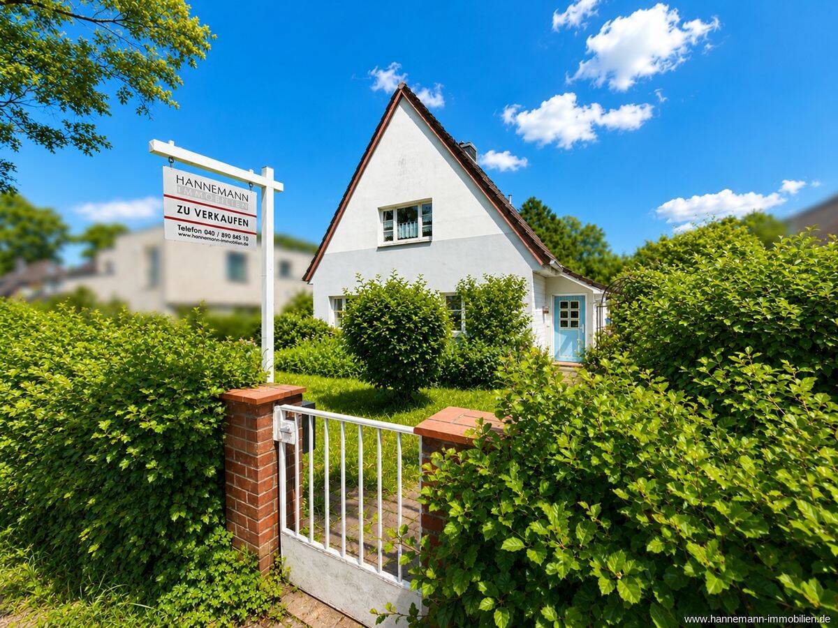 Renovieren, einziehen oder neu bauen - Ihr Wohntraum auf großem Grundstück in Rissen! – 22559 Hamburg – Bild 1 von 9