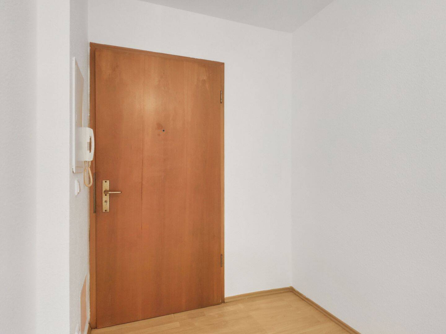 Attraktives Studio Apartment in Karlshorst: bezugsfrei, frisch renoviert und mit Balkon – Berlin – Vorschaubild 7
