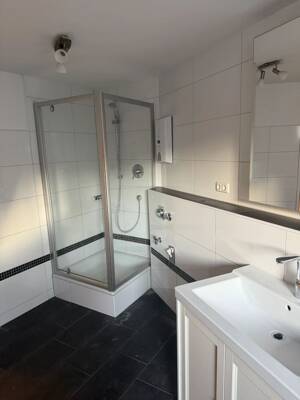 WBS-Wohnung: Schöne 3-Zimmer-Dachgeschosswohnung mit Balkon in Köln-Nippes – 50733 Köln – Vorschaubild 7