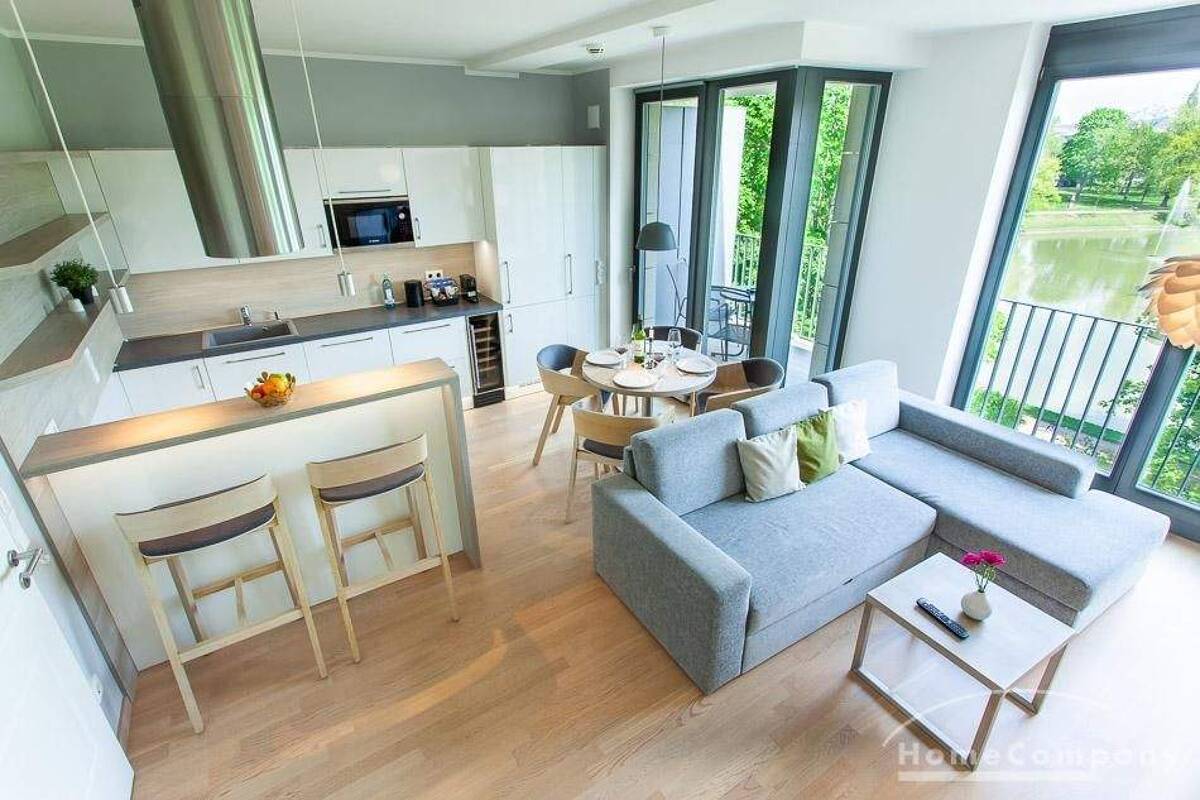 274762 HomeCompany Dresden Möbliert/Furnished Exklusives 2-Zimmer Apartment in Dresden-Altstadt Nähe Frauenkirche max. 4 Personen! – 1069 Dresden – Bild 1 von 9