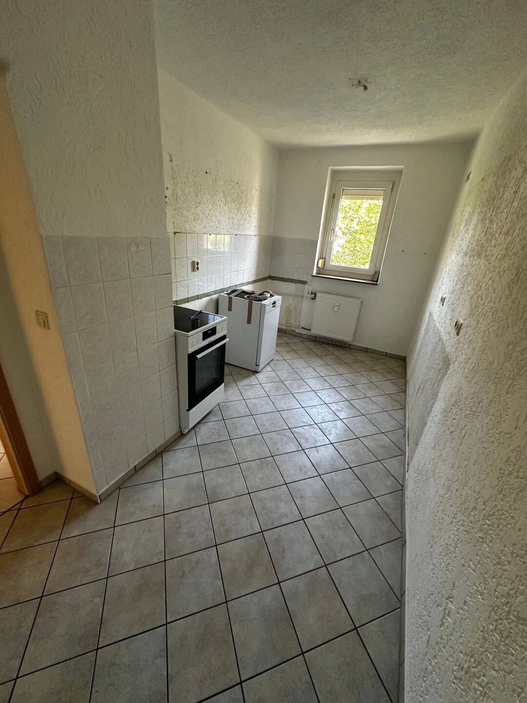 +++ Renovierungsbedürftige 3 Raumwohnung im ruhigen Teil von WSF +++ – Weißenfels – Vorschaubild 7
