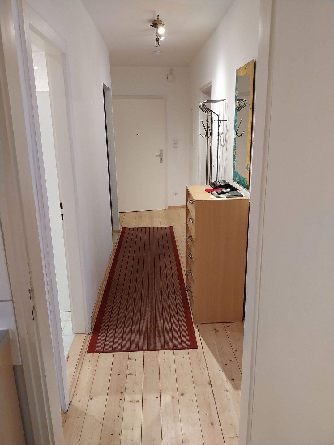 Gemütliche, Helle 2 Zimmer Wohnung mit EKB und Balkon