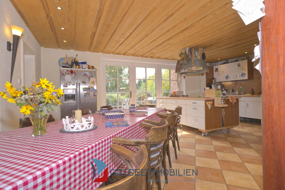 Machen Sie ein realistisches Preisangebot, Gutshaus, Wfl. ca. 400 m², EEK A+, 8 Zimmer, Grundstück rd. 3,8 ha, ges. Nfl. ca. 900 m², Schwimmteich, We – Heringsdorf – Bild 1 von 9
