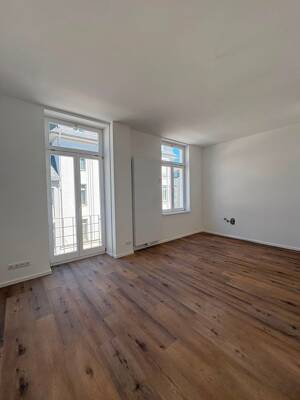 Trier-Innenstadt: Stilvolle Altbauwohnung - Erstbezug nach Renovierung (Wohnung 1) – 54290 Trier – Vorschaubild 3