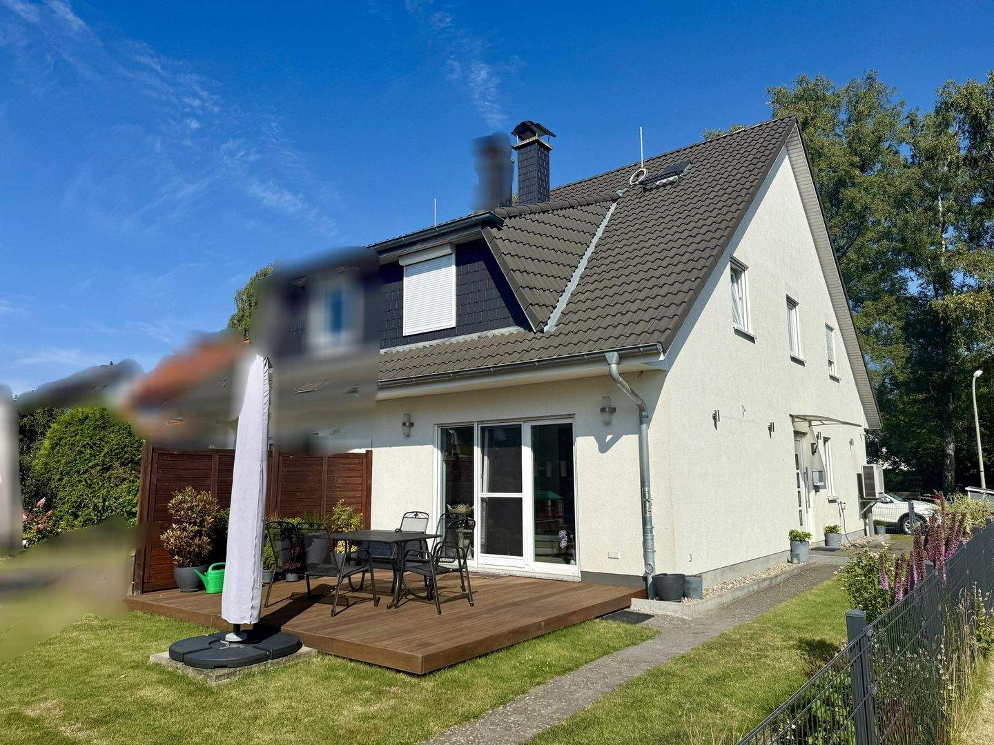Moderne Doppelhaushälfte in bester Lage von Hamburg Farmsen-Berne – Hamburg – Bild 1 von 9