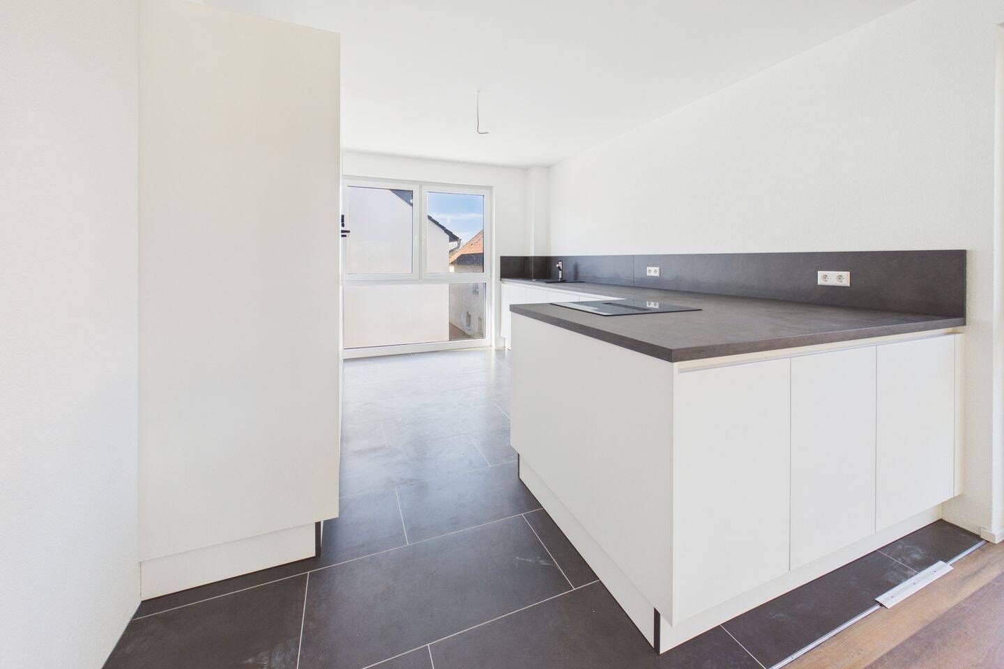 Wohnqualität neu definiert - exklusive Neubau-Doppelhaushälfte in Heilbronn – Heilbronn – Vorschaubild 8