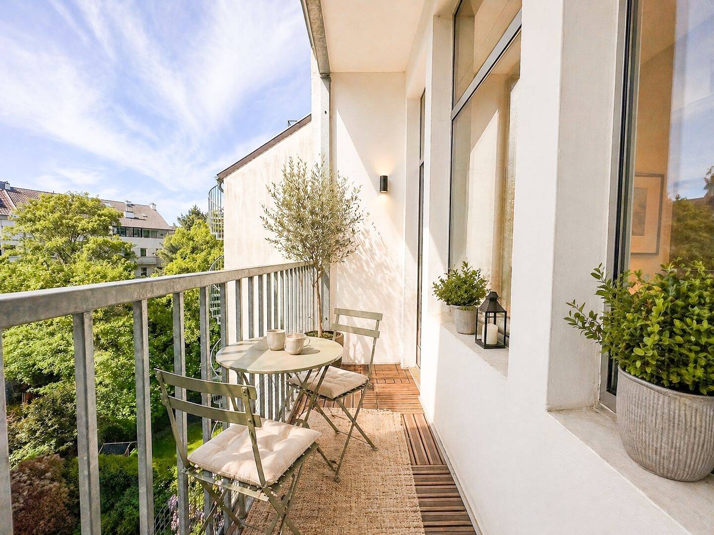 Repräsentative Altbauwohnung im Zooviertel - großzügig geschnitten, mit hohen Decken und Aufzug – Düsseldorf – Vorschaubild 2