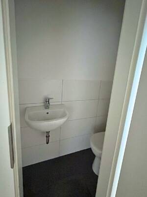 renovierte 4-Raum-Wohnung mit Balkon und Gäste-WC in Magdeburg Sudenburg – 39112 Magdeburg – Vorschaubild 2
