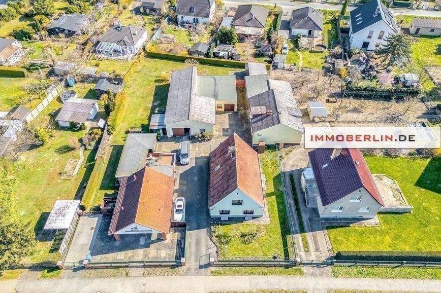 IMMOBERLIN.DE - Charmantes Haus mit Nebengebäuden in familienfreundlicher Lage – Fredersdorf-Vogelsdorf – Vorschaubild 2