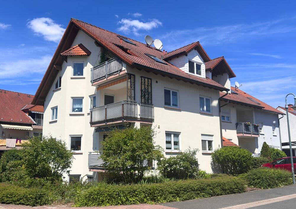 Sofort Einziehen - Moderne Maisonette mit Balkon und Stellplatz