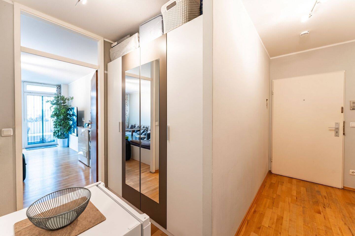 Provisionsfreies 1-Zimmerapartment mit Balkon und TG-Stellplätz 100m zum Gärtnerplatz – München – Vorschaubild 4