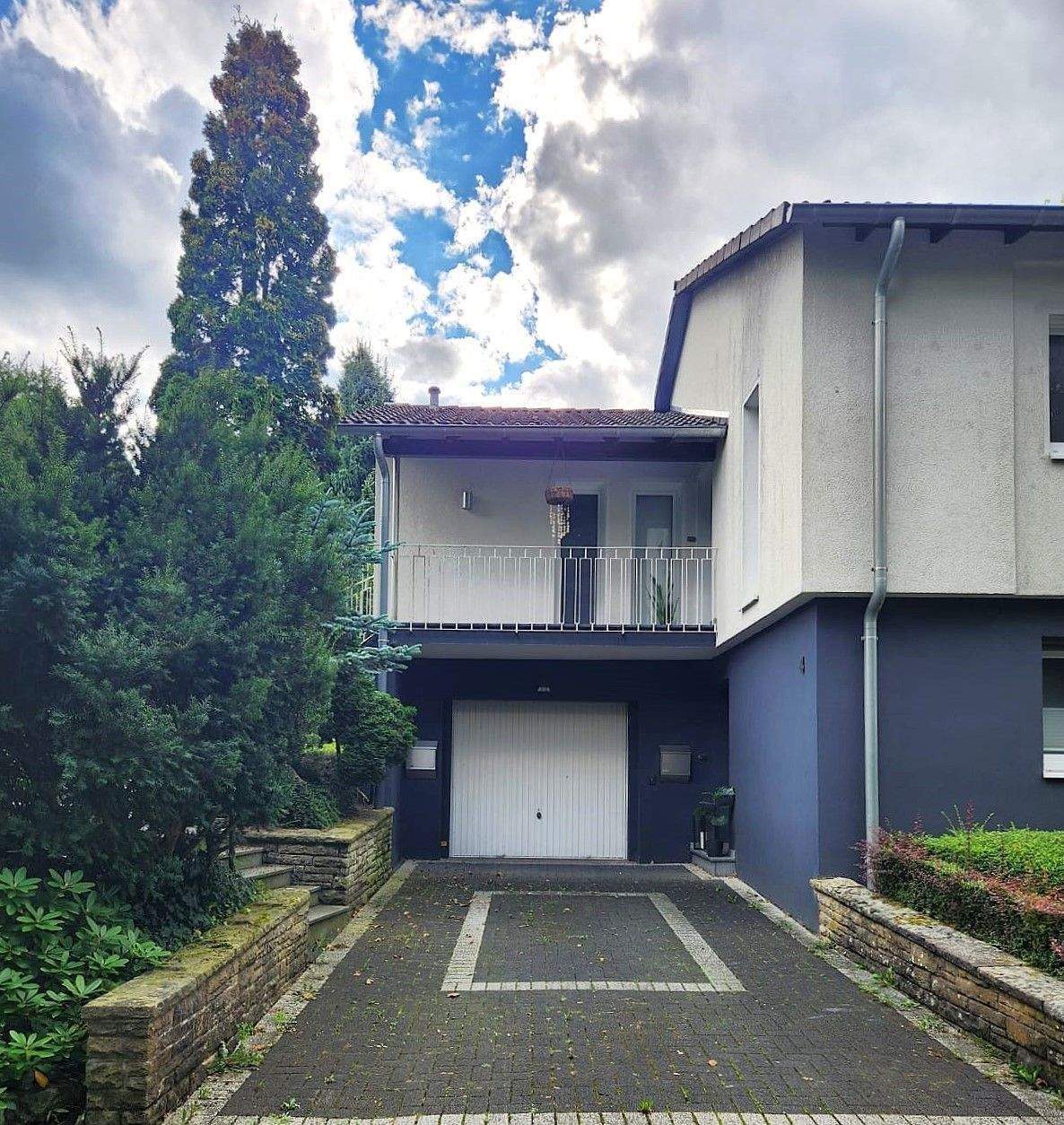 = H = FREISTEHENDES ZWEIFAMILIENHAUS IN TOP WOHNLAGE! 2X GARAGEN, TERRASSEN, GARTEN = H = – Wülfrath – Vorschaubild 4