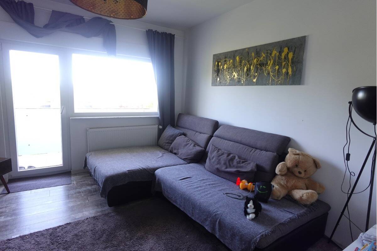 STILVOLLE 2-ZIMMER-WOHNUNG MIT BALKON ZUM WOHLFÜHLEN – Solingen – Vorschaubild 3