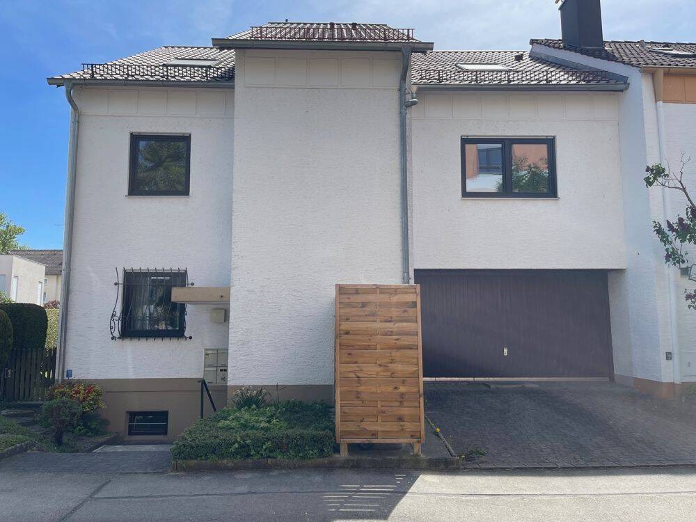 Aufgeteiltes, gepflegtes Dreifamilienhaus zu verkaufen – Augsburg – Vorschaubild 5