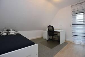 Schön möblierte Wohnung mit Balkon in Stuttgart Mühlhausen – 70378 Stuttgart – Vorschaubild 7
