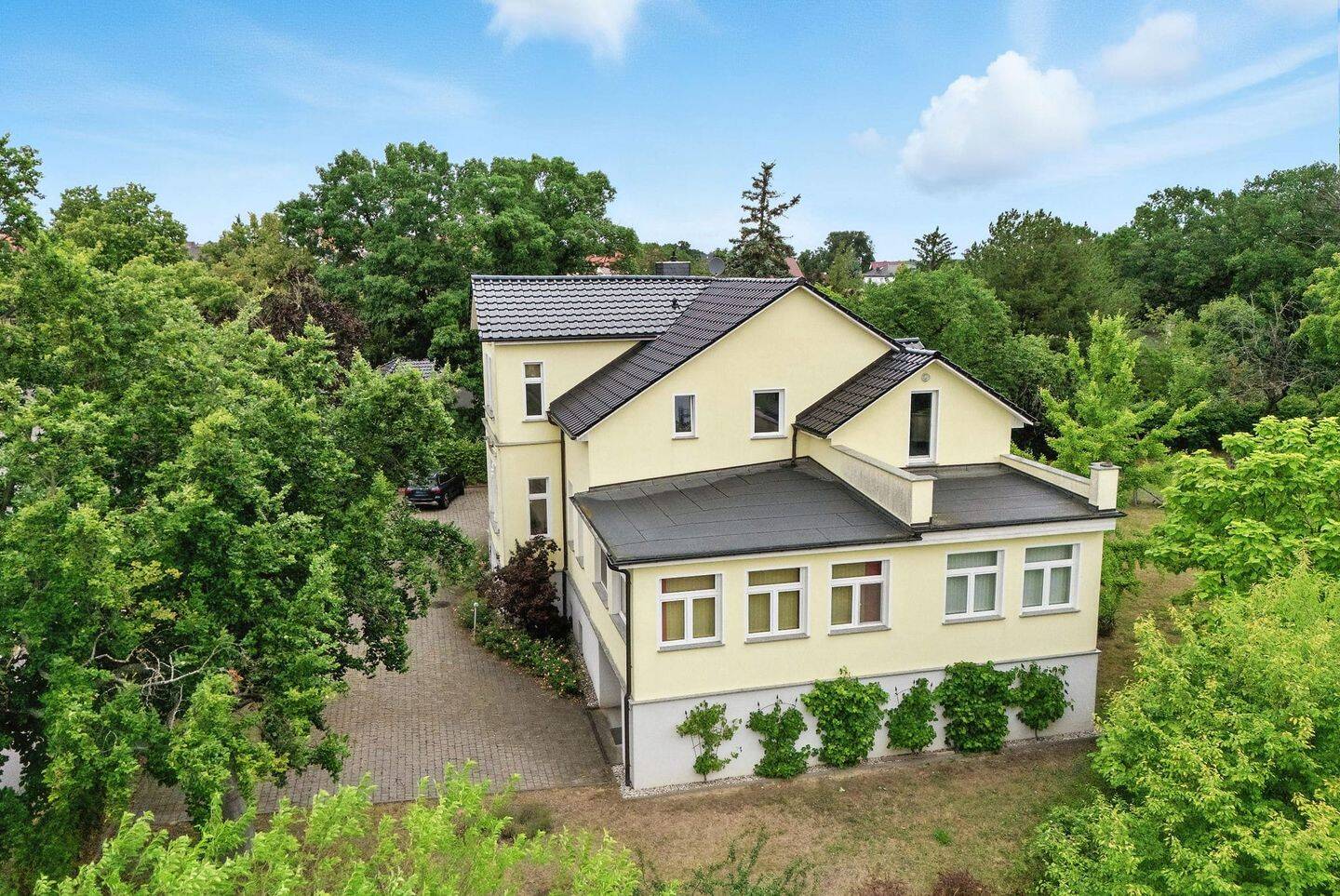 Elegante Villa mit viel Potenzial. – Belgern-Schildau – Vorschaubild 4
