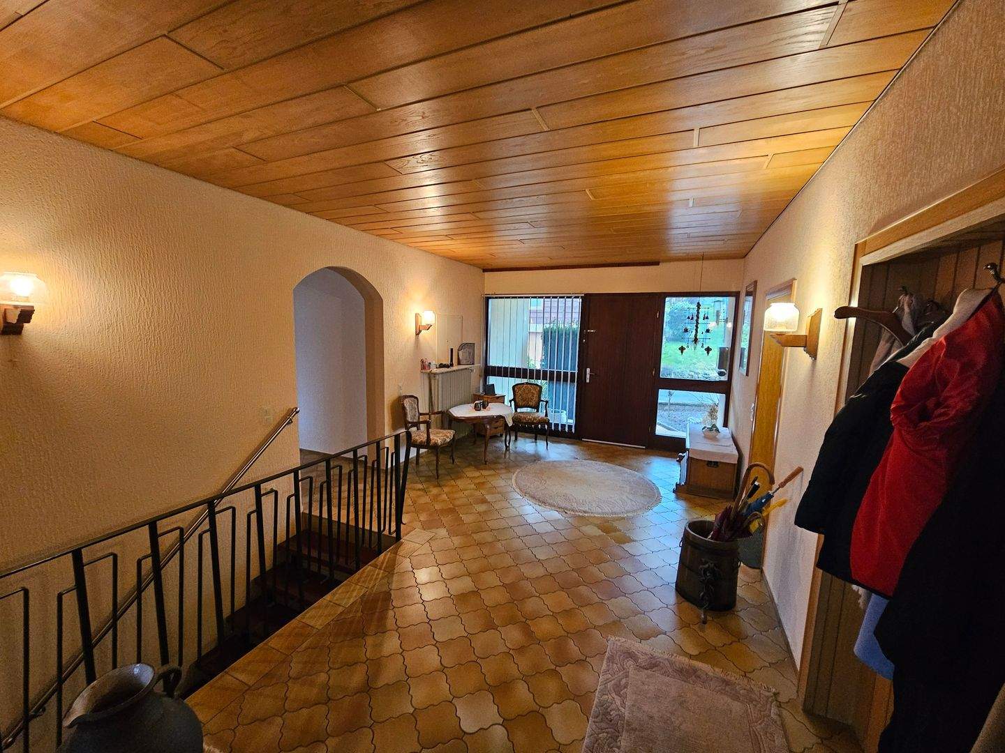 Bungalow mit Einliegerwohnung und Fernsicht – Mettlach – Vorschaubild 4