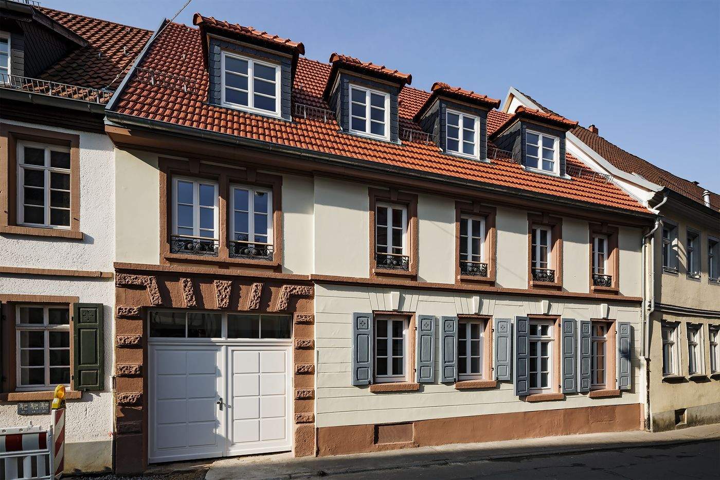 Liebevoll saniertes Mehrfamilienwohnhaus mit 9 Apartments in Heidelberg – Heidelberg – Bild 1 von 9