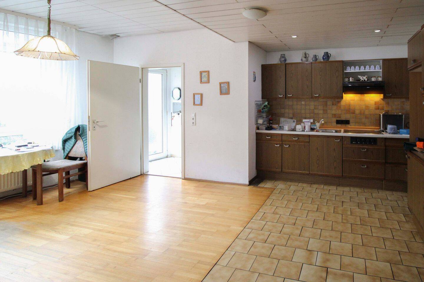 Freistehendes Einfamilienhaus mit Doppelgarage – Karlsruhe – Vorschaubild 8