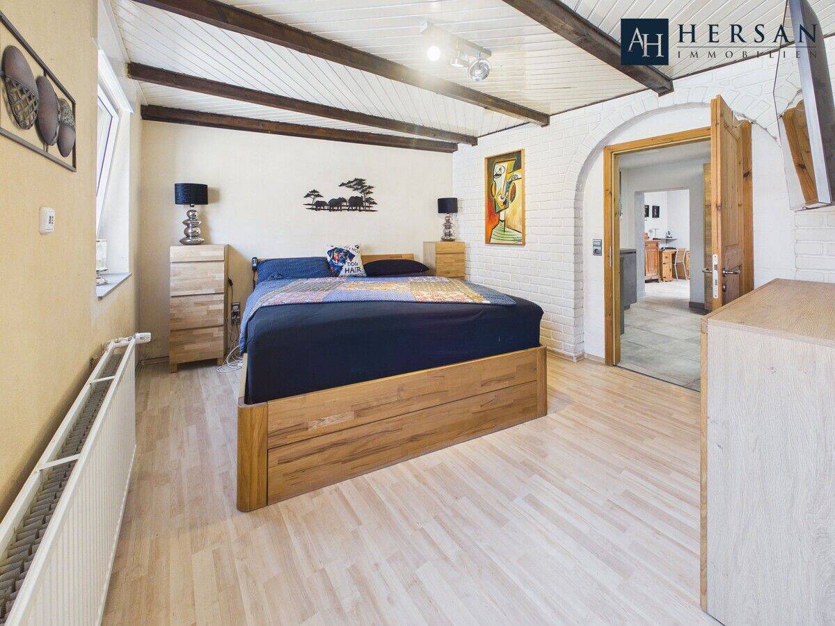 Renoviertes Einfamilienhaus mit Wintergarten und Balkon in dörflichen Umgebung - Linnich Kofferen! – Linnich – Vorschaubild 7