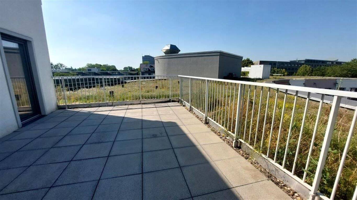 Die Sonne genießen - moderne 3 Zimmer Whg. mit Sonnenterrasse, EBK, 2 Bädern und Fußbodenheizung. – Düsseldorf – Vorschaubild 9