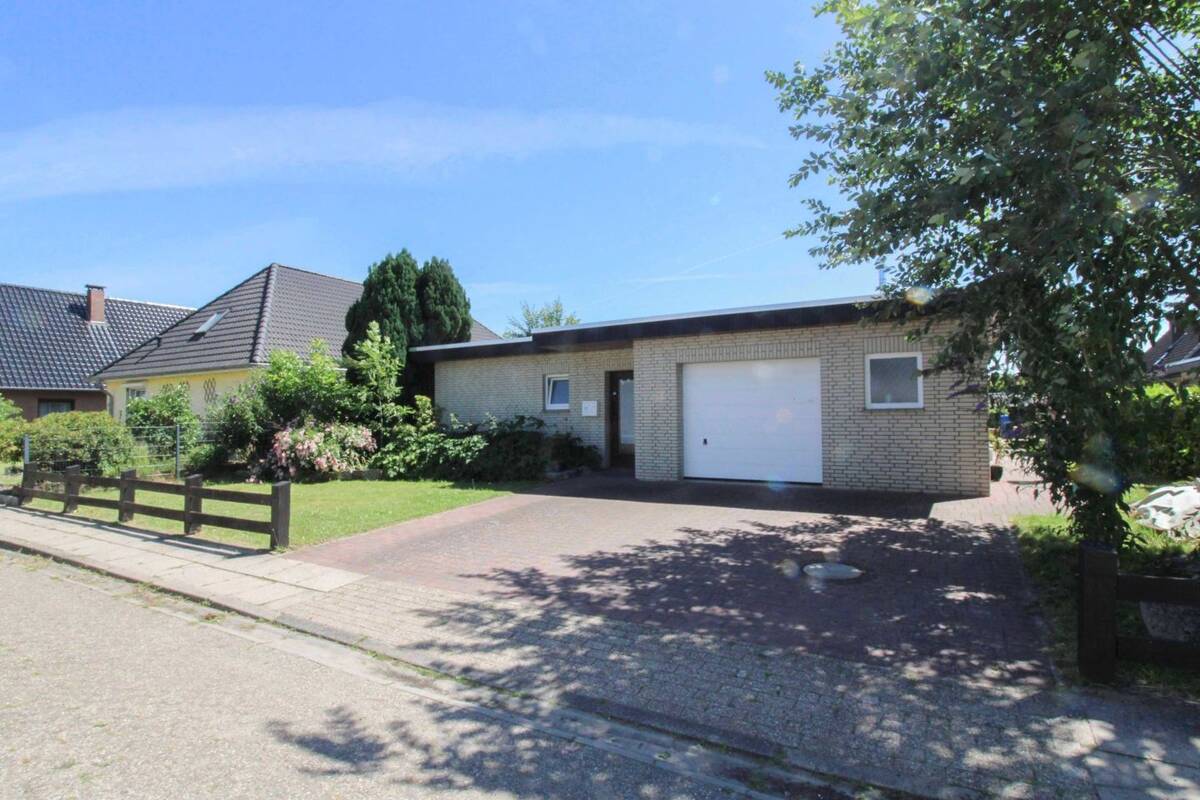 Ein Zuhause für die ganze Familie - gemütlicher Bungalow mit schönem Garten und Garage – 27804 Berne – Bild 1 von 9