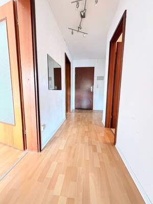 Barrierefreie 2 Zimmer Wohnung mit Balkon und TG-Platz in Stuttgart- Giebel – 70499 Stuttgart – Vorschaubild 5