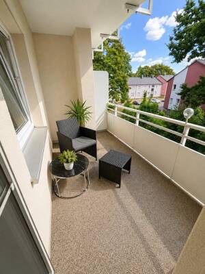Helle, VOLLMÖBLIERTE 2,5-Zimmer-Wohnung mit KÜCHE und Balkon – 45327 Essen – Vorschaubild 2