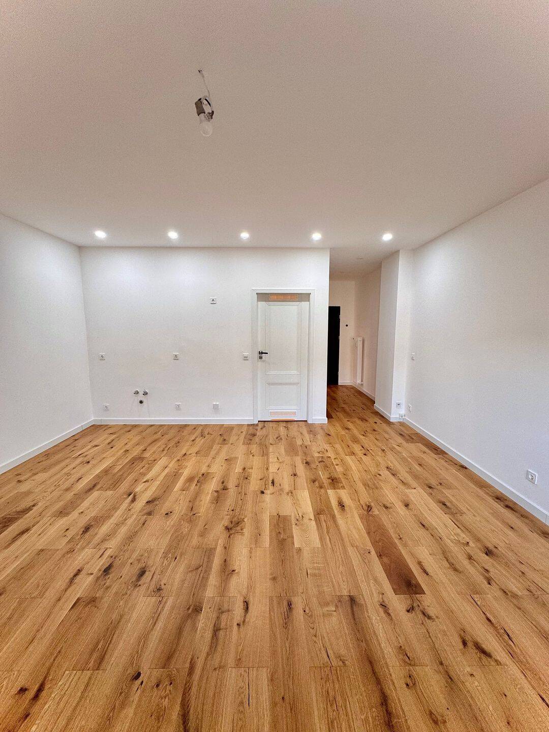 Elegante 1,5-Zimmer-Residenz nach Kernsanierung mit Balkon und Lift im begehrten Wedding – Berlin – Vorschaubild 4