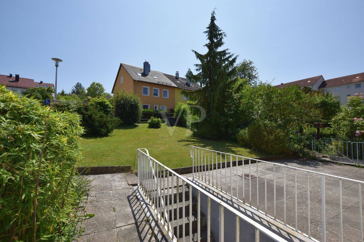 Modernisiertes Mehrfamilienhaus mit drei vermieteten Wohneinheiten und Garage – Ansbach – Vorschaubild 3