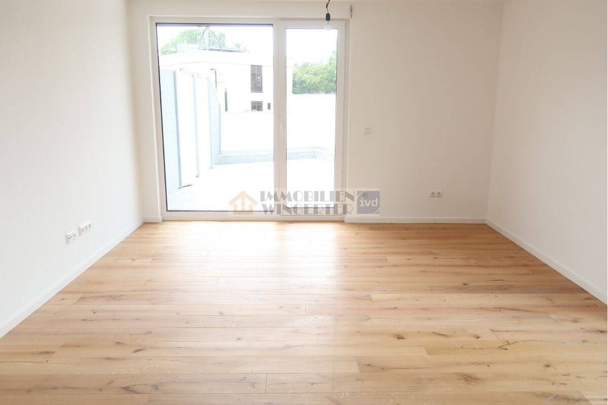 Erstbezug: Erdgeschoss-Wohnung mit Balkonterrasse in Lappersdorf-Kareth