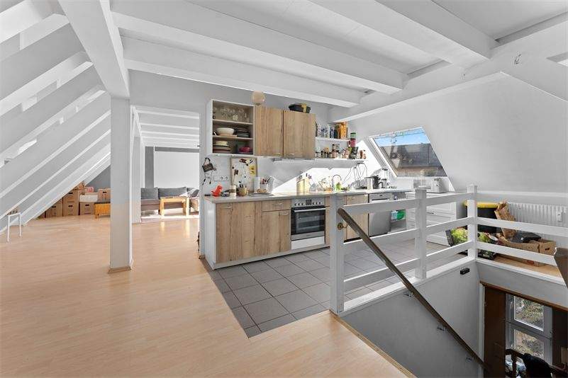 HISTORISCHES BAROCKHAUS - exklusive Dachmaisonette mit 128qm Wohnfläche – Potsdam – Vorschaubild 3