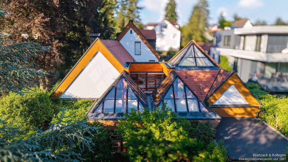 Juwel mit Blick in den Rednitzgrund: Architektenhaus der Extraklasse in Nürnberg-Eibach