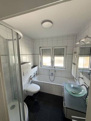 Großzügige 4-Zimmer-Wohnung in ruhiger Lage – 66129 Saarbrücken – Vorschaubild 3