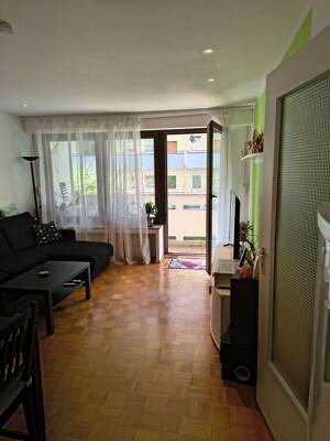 Gut geschnittene 3 Zimmer Wohnung, saniert und zentral am Harras – 81373 München – Vorschaubild 2
